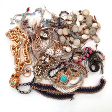 1.5Kg Broken Costume Jewellery Mixed Bundle Crafter Lot Harvest Beads Repair