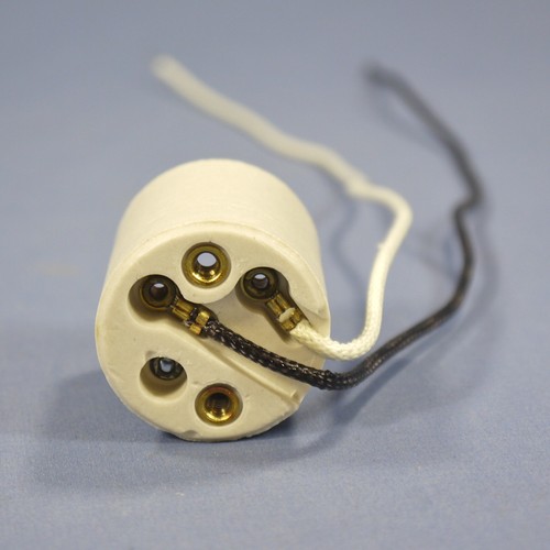 Leviton Unglazed Porcelain Light Socket Lamp Holder Medium 660W Bulk 70035-10 - Picture 3 of 4