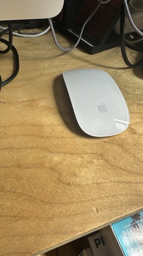 Apple iMac 21,5 pouces 2019 4K 8 Go Intel Core i3 en boîte Sequoia 15,5 - Photo 9/10
