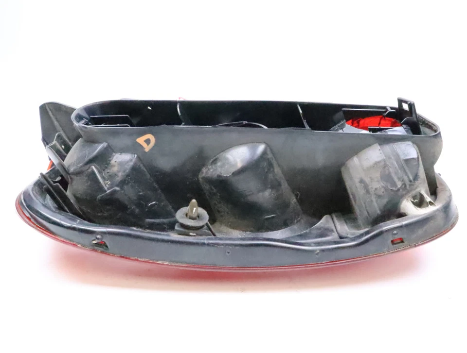 Feu arrière droit occasion NISSAN MICRA III Phase 2 - 1.4i - - Photo 4/4