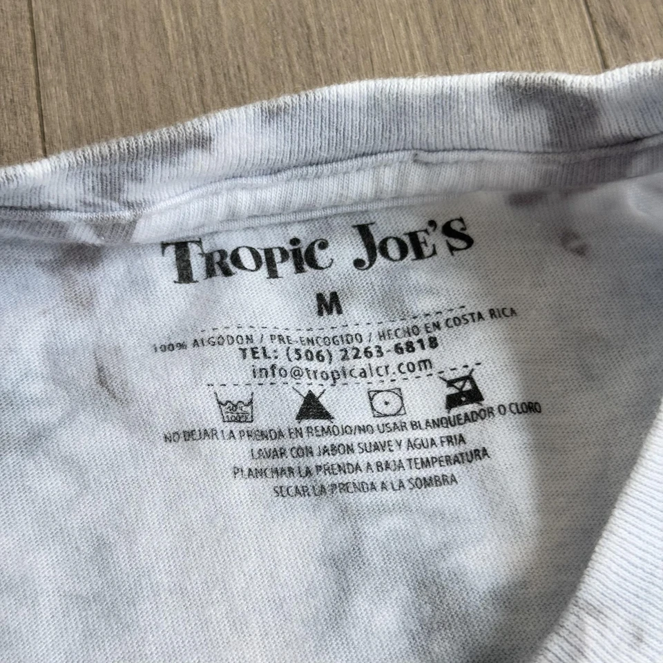 Camisa Tropic Joe's Para Hombres Mediana Tie Dye Tres Dedos Perezoso Costa Rica Gráfico Camiseta Foto 4 de 4