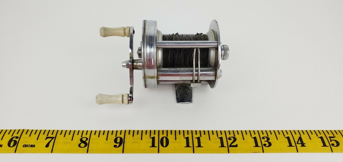 Vintage Ocean City No. 970 Smoothlite Level Wind Bait Vintage Ocean City No. 970 Smoothlite Level Wind Bait