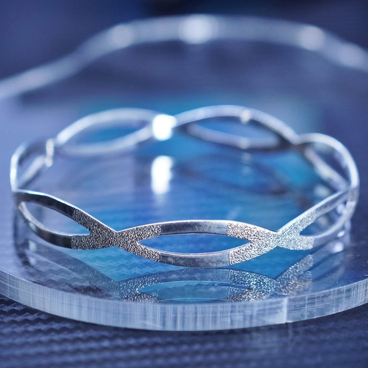 Entwined bangle sale