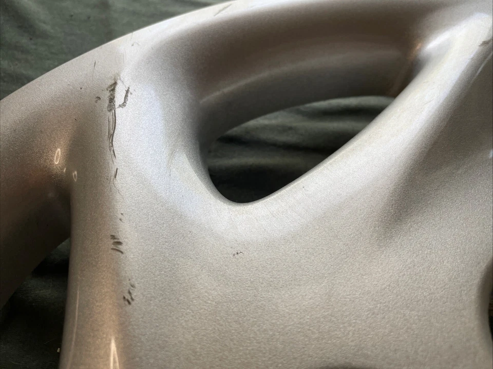 1998 1999 2000 2001 2002 Mazda 626 56537 15" tampa de roda calota GD7E37170 tampa original do equipamento original - Imagem 4 de 4