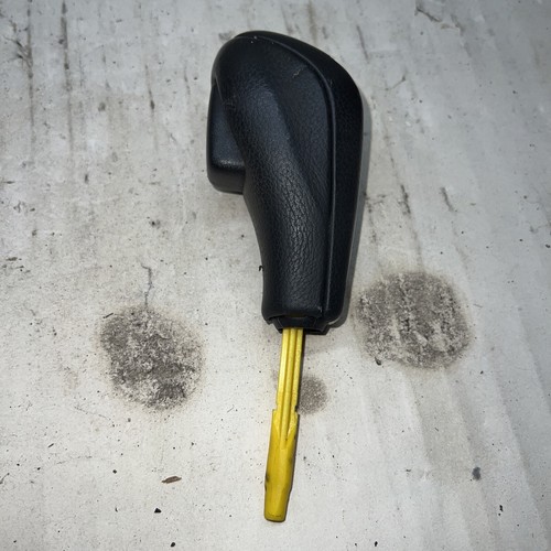 BMW SHIFT KNOB GEAR SHIFTER AUTO E90 E91 E92 E93 323i 325i 330Xi 330i