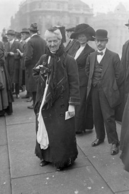 Sufragettenführerin Mrs Despard spricht Menge Suffragetten an - 1913 4x6 Pho