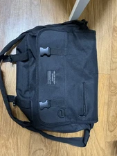 BRILLIANT SUCCESS messenger bag black