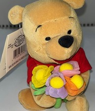 8" Winnie Pooh Bear Flowers Bean Bag Plush The Disney Store Red T-Shirt NWT