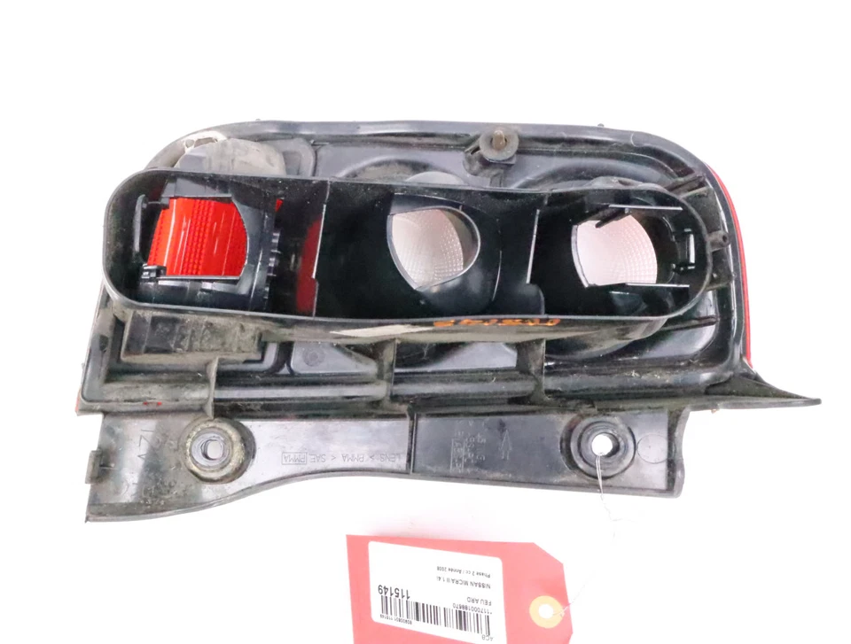 Feu arrière droit occasion NISSAN MICRA III Phase 2 - 1.4i - - Photo 3/4