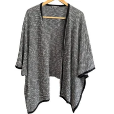 UMGEE | Black and White Cozy Knit Kimono Wrap Shawl | Size Small/Medium