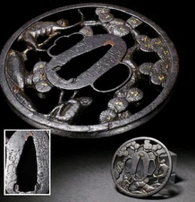 Echizen-ju Kinai Signed Monkey Design Tsuba Edo original antique