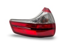 2015-2020 TOYOTA SIENNA LEFT TAILLIGHT QUARTER MOUNTED 3.5L AT FWD 61K LE 64154