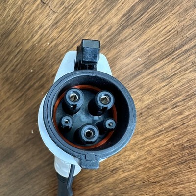 Tesla NACS to SAE J1772 Type 1 Adapter for Nissan Leaf Ariya EV