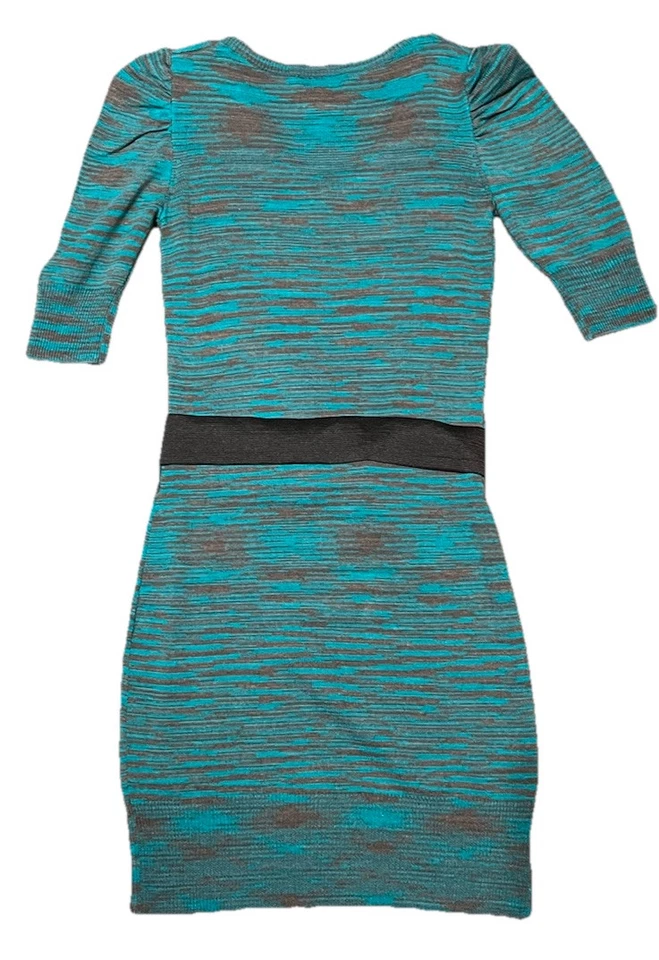 Vestido Suéter BCX con Cinturón Estilo Años 90 Juniors Talla XS Foto 2 de 4