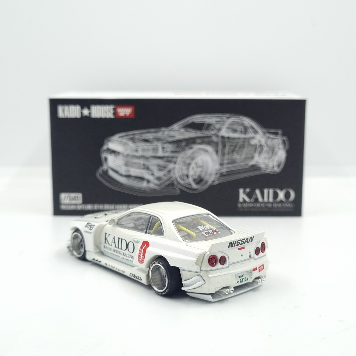 Mini GT Kaido House Nissan Skyline GT-T R34 Kaido Works V2 White