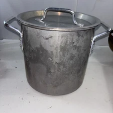 Dura-Ware 608 Aluminum Stock Pot New York 8 Qt with Lid Heavy Wear Good Cond