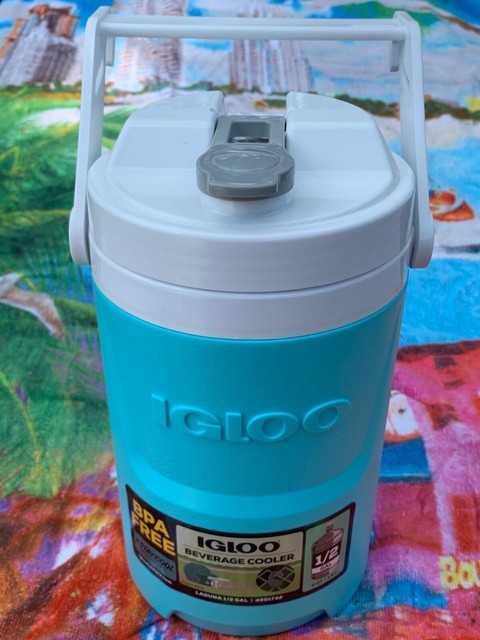 1 2 gallon water jug with hooks