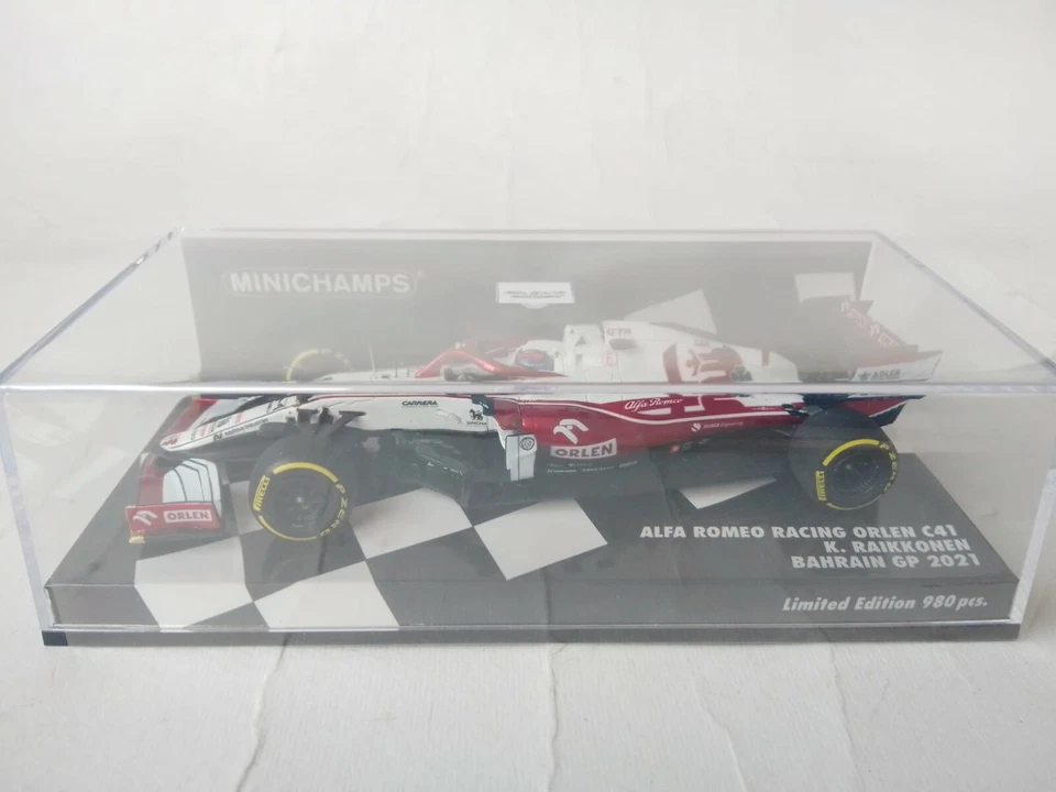 Minichamps Alfa Romeo C41 Kimi Raikkonen Bahrain GP 2021 1/43 417210107 - Immagine 2 di 3