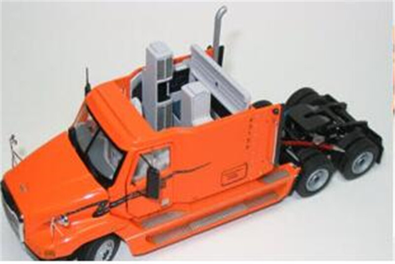 Sword Models 1/50 Camion Freightliner + Citerne Brenner – Transport Schneider – Orange