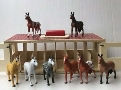 melissa and doug show horse stable