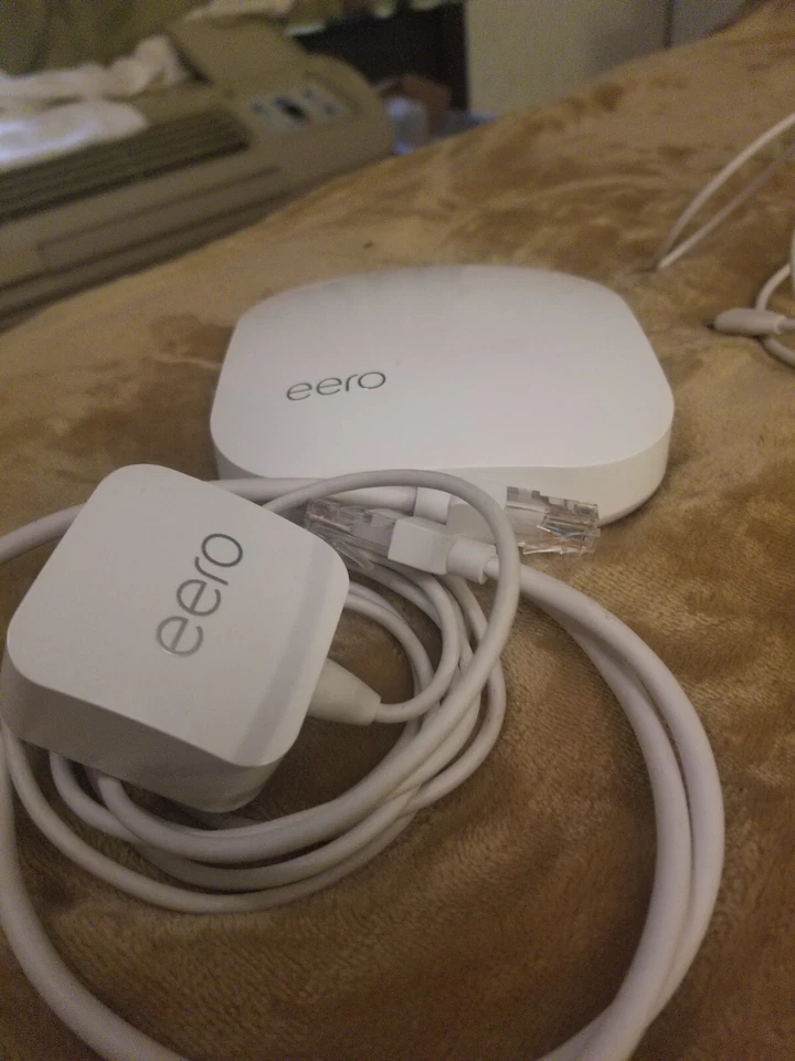 Eero Pro B010001 2nd Generation Gen AC Tri-Band Mesh Router White - Image 2 of 4