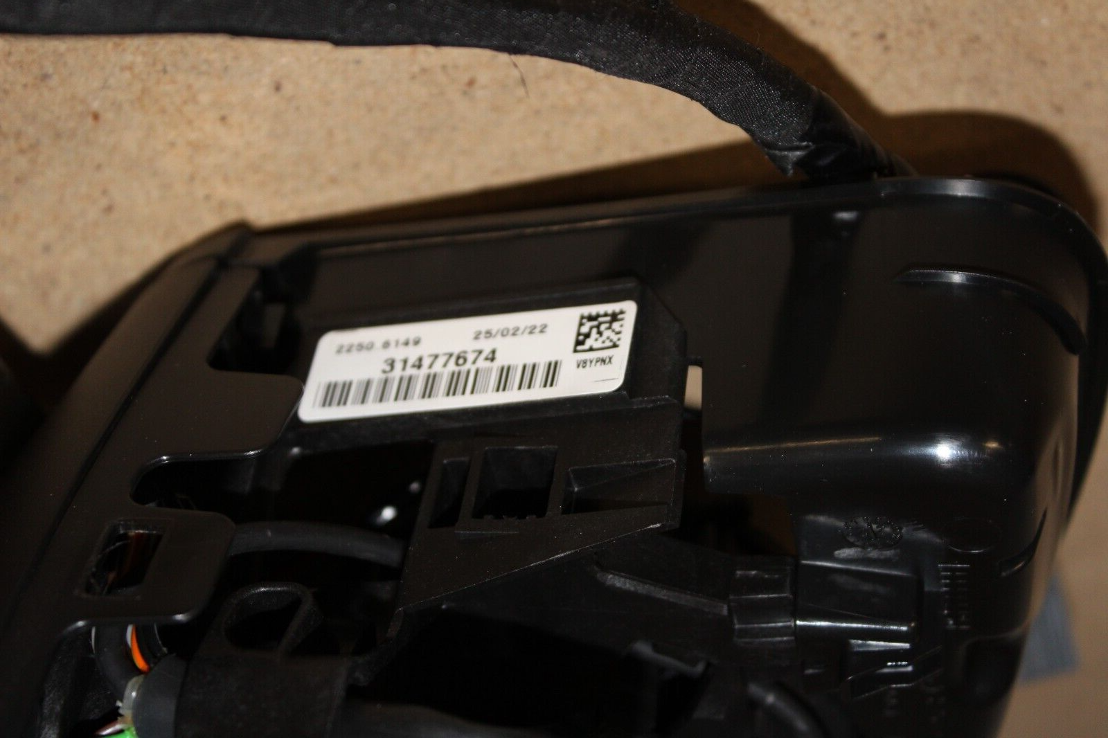 GENUINE* Volvo XC40 C40 LH NS Left Door Mirror Housing 31477674 | eBay