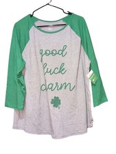 Women  s XXL 20 St. Patrick  s Day Long-Sleeve Green  Grey T-Shirt Lucky Charm