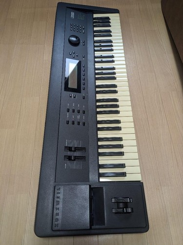 Sintetizzatore KURZWEIL K2000