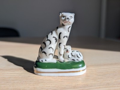 Antike Staffordshire Katzen-Statuette, Vitrinenobjekt, perfekter Zustand, RAR