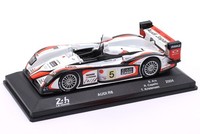 Audi R8 #5 Sieger 24H Lemans 2004 Capello, Kristensen, Ara 1:43 Altaya