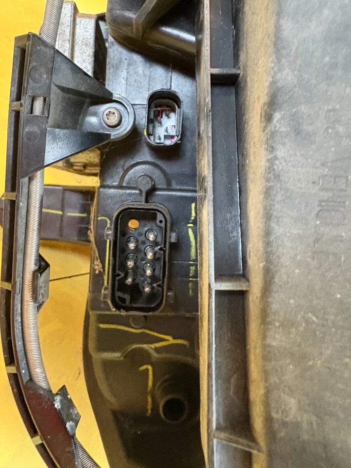 Faro lateral derecho pasajero BMW Z4 2003-05 xenón con intermitente ámbar Foto 4 de 4