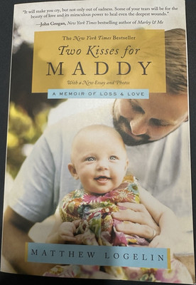 Two Kisses for Maddy by Matthew Logelin Paperback English Memoir Photos