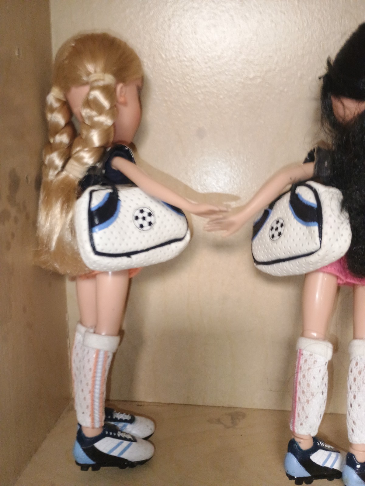 Bratz Play Sportz Teamz Cloe & Katia