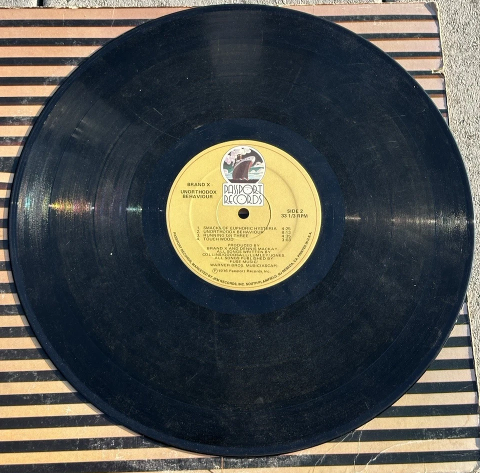 Brand X – Unorthodox Behaviour LP 1976 Jazz Fusion Vinyl G+ Phil Collins - Imagem 4 de 4