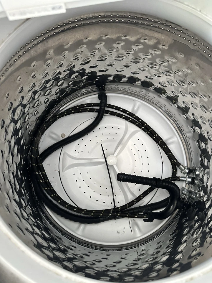 Whirlpool Washer and Dryer bundle (PRISTINE , Rarely Used) - Image 4 of 4