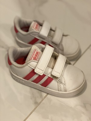 kids pink adidas trainers