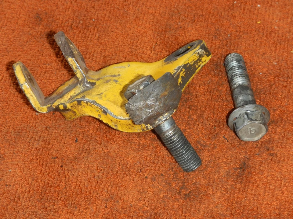 左手驱动脚挂钩安装支架 1991 91 铃木 DR350R DR 350 DR — 第 2/3 张图片