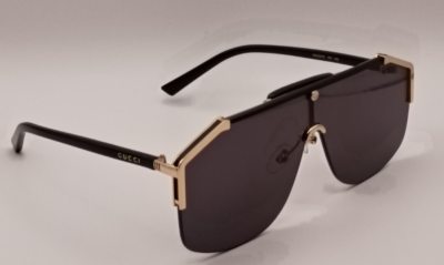 Gucci GG0291S Men Sunglasses Oversized Shield Black Gold  display picture 1