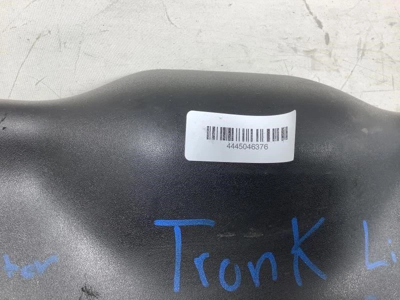 Audi A3 2.0T 2006 hatchback puerta trasera maletero tapa panel interior cubierta OEM+ Foto 2 de 4