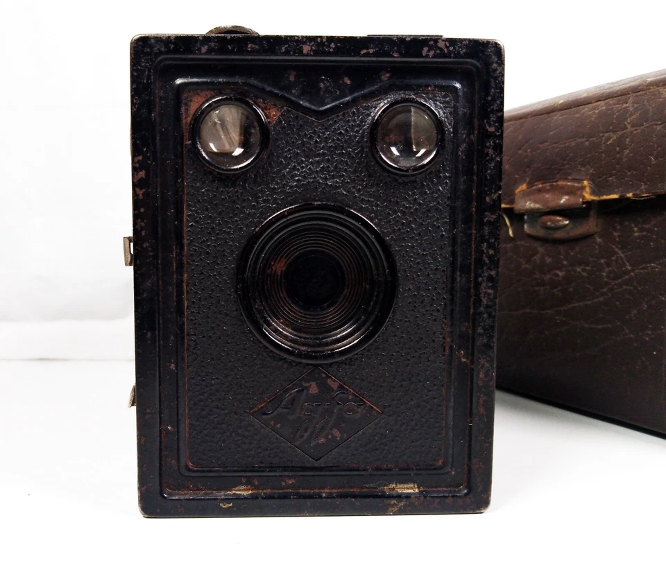 AGFA Boxkamera 84 sehr rare Rollfilmkamera 30er mit Ledercase – defekt - Bild 3 von 4