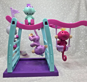 Fingerlings: Interactive Baby Animals Lot Of 5 And- Jungle Gym Playset Adorable!