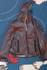 Graue Softshelljacke 134/140