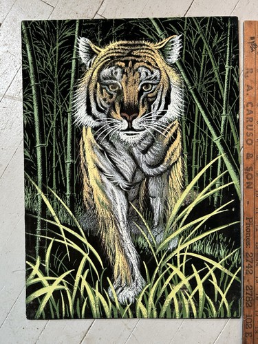 Vintage TIGER PAINTING On Velvet On Board c1960 Jungle 17x12” - Picture 4 of 9