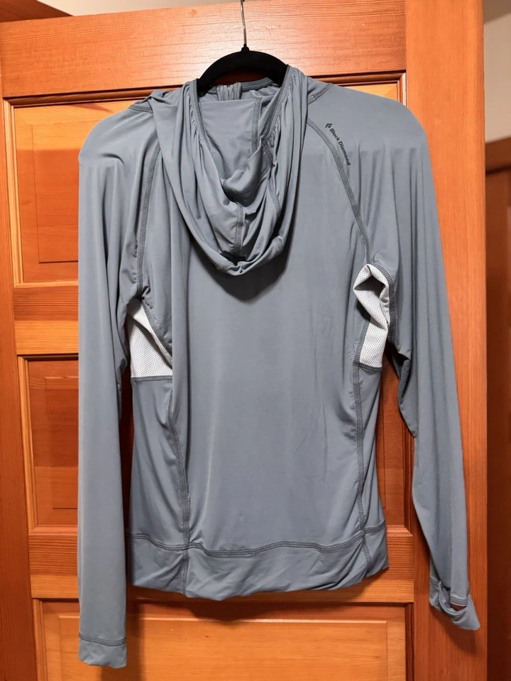 Sudadera con Capucha Black Diamond W's Alpenglow Pro - Azul Tormenta Mediana Excelente Estado Foto 2 de 3