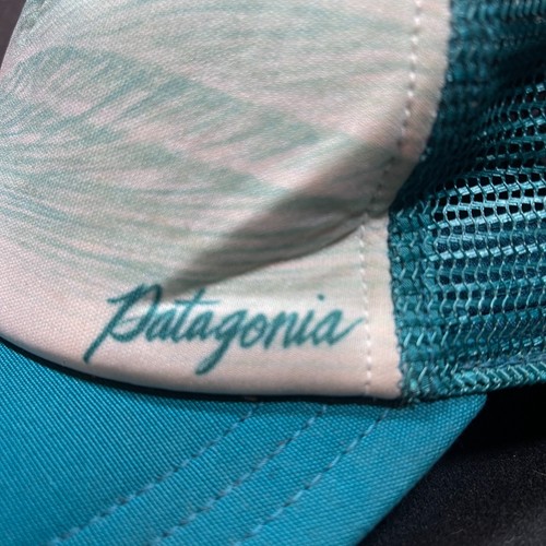 Vintage PATAGONIA Hat Cap Trucker Wave Air Brush Style White Teal Unisex - Picture 2 of 7
