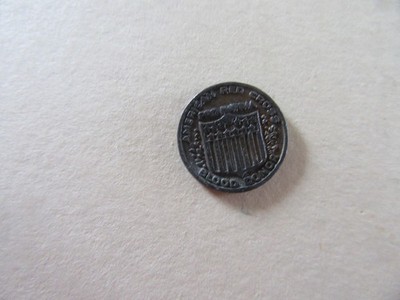 Damaged American Red Cross Blood Donor Pinback (Missing Pin On Reverse) 1/2'' Dia