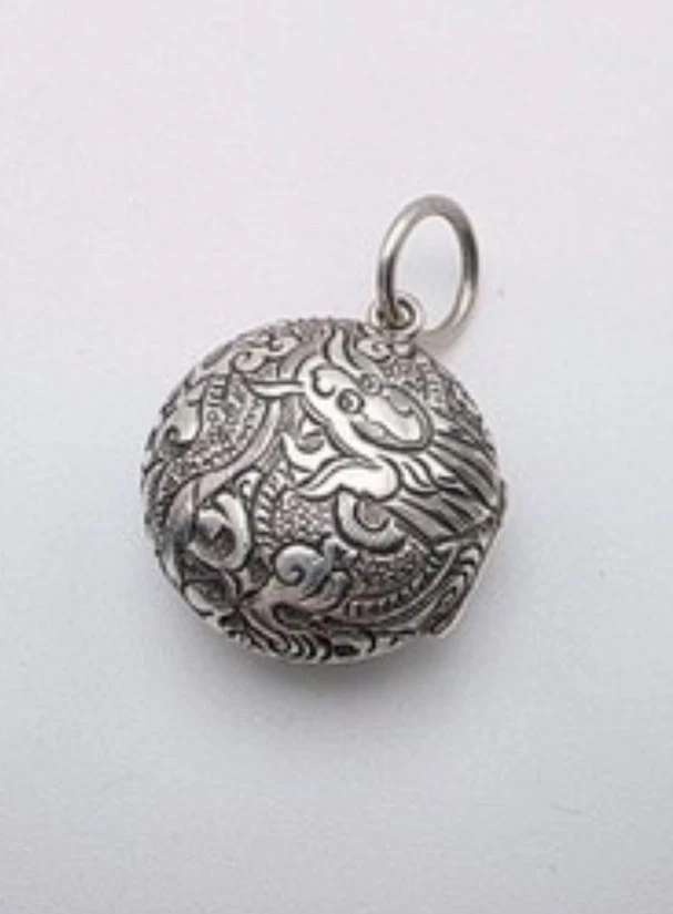 Colgante Medallón Dragón Firmado SILPADA De Colección Plata de Ley 925 Foto 3 de 4