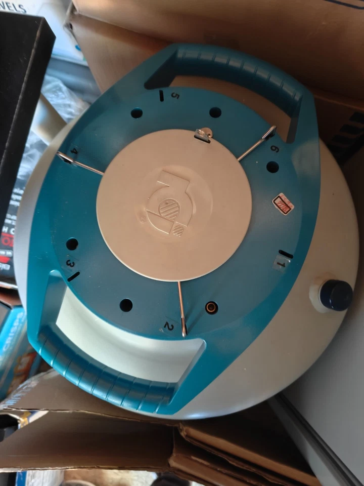 Refrigerador International Cryogenics IC 38RX líquido nitrógeno Dewar con 6 bastidores Foto 4 de 4