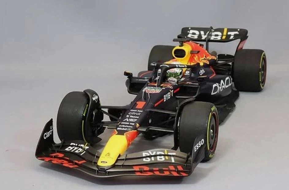 PMA MINICHAMPS 221601 RED BULL VERSTAPPEN WIN MONZA GP 2022 1/18 F1 SCALE MODEL - Immagine 2 di 2