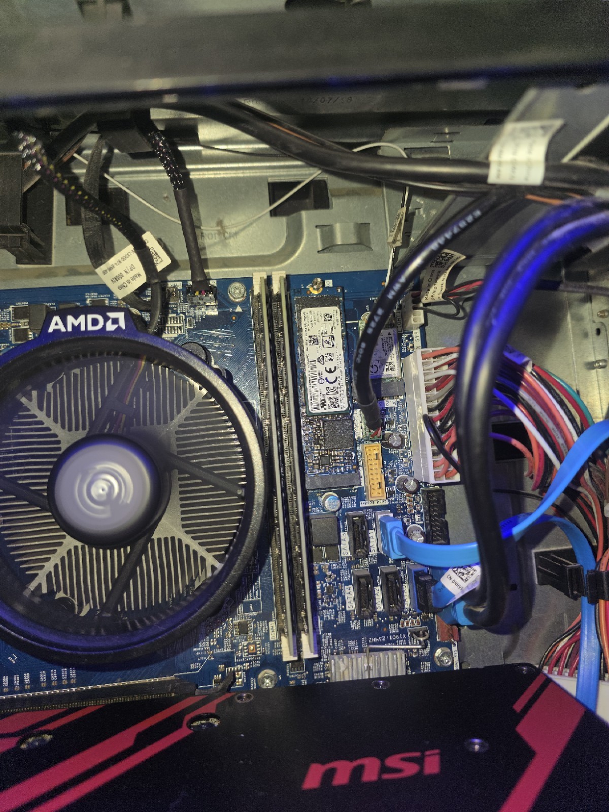 Dell Inspiron 5676 | 32gb DDR4 + 500gb SSD Upgraded Gaming + Productivity PC